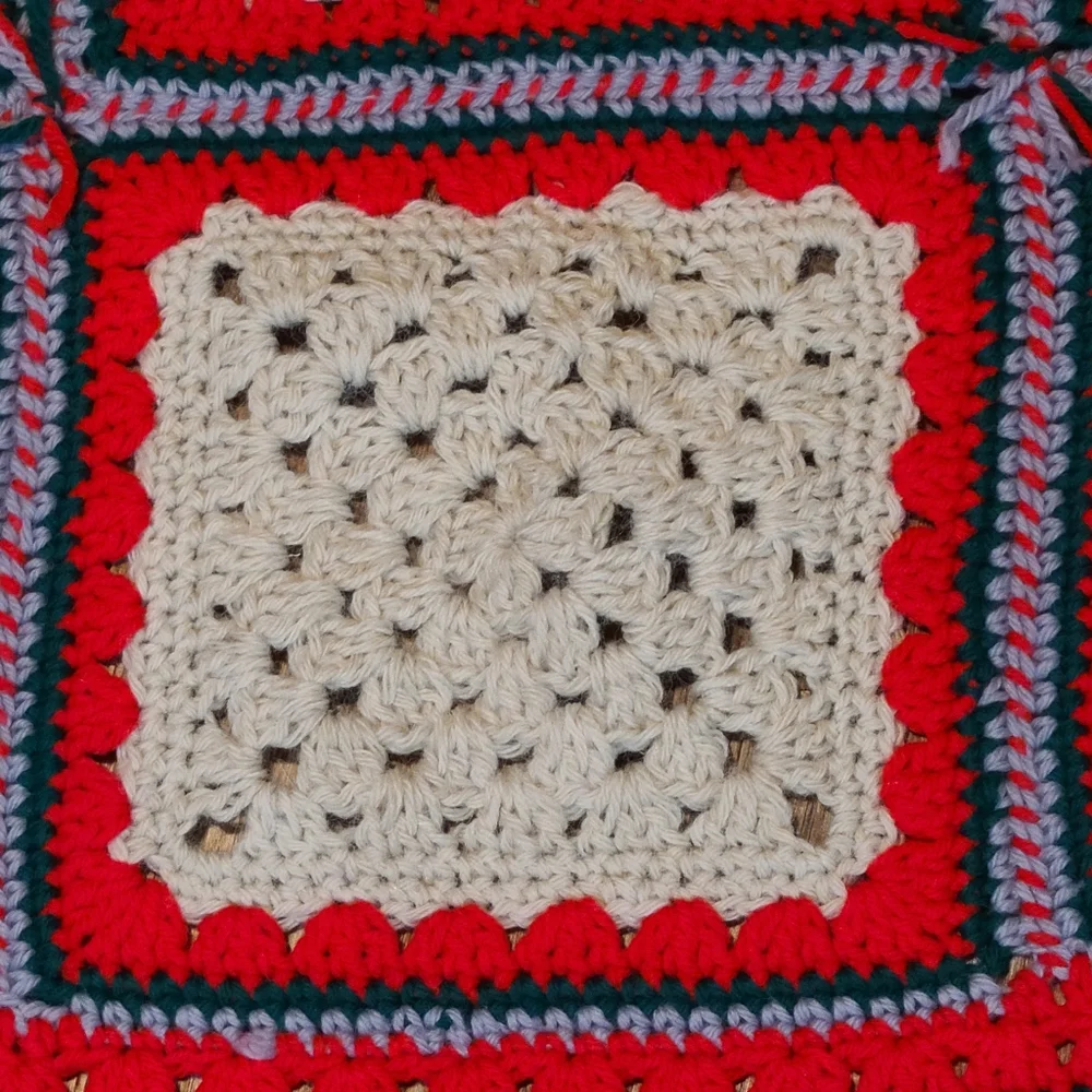 Granny SquareCrochet Throw red green and cream colors 10